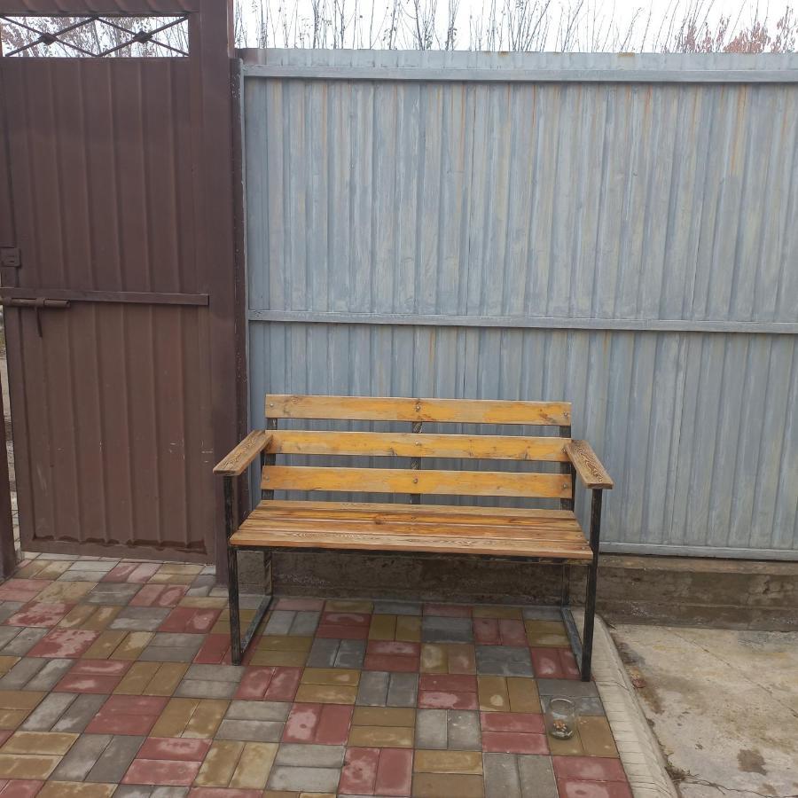 Hotel "Тихий Дом Трансфер" Bishkek Exteriör bild