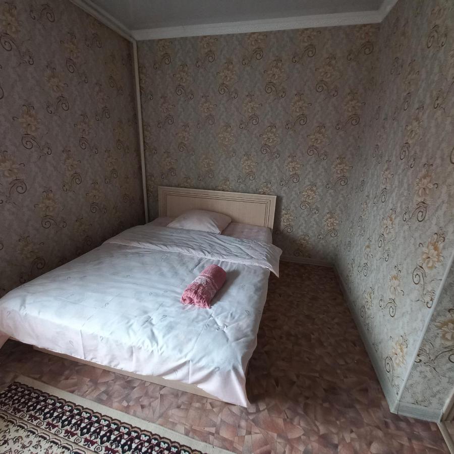 Hotel "Тихий Дом Трансфер" Bishkek Exteriör bild